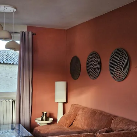 Gisele Dans Maison Partagee Bord Du Rhone Bed & Breakfast Sablons (Drome)